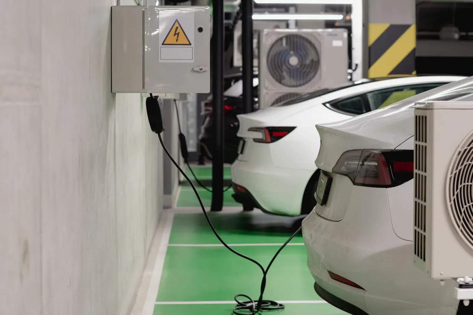 Installer une borne de recharge IRVE à Senlis : aides 2026 + tarifs Installer une borne de recharge IRVE à Senlis : aides 2026 + tarifs
